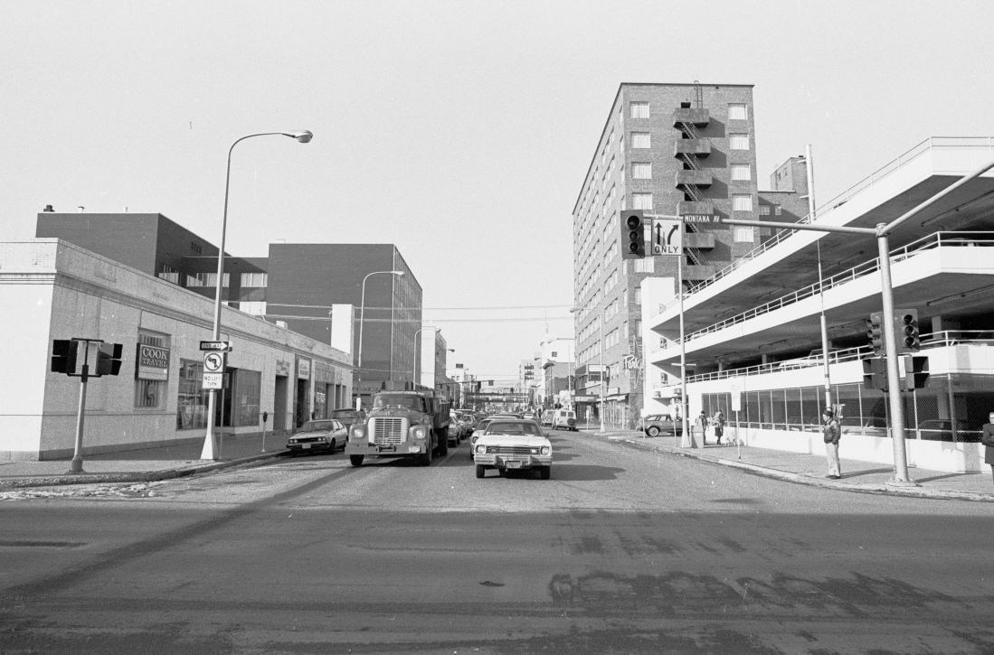 Montana Avenue and North Broadway, 1982